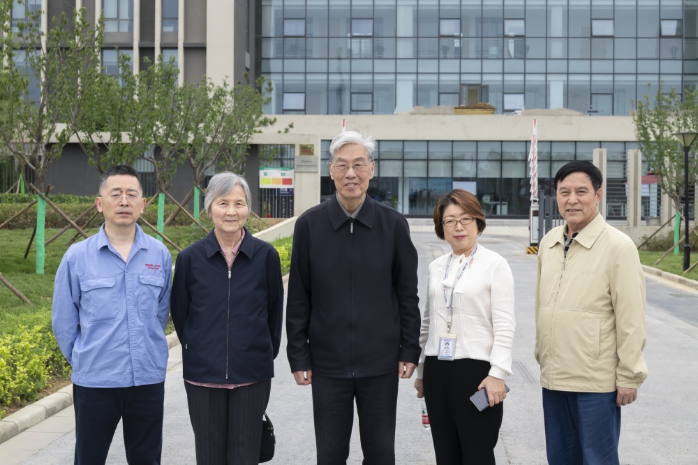 张全兴院士参观Z6尊龙科技