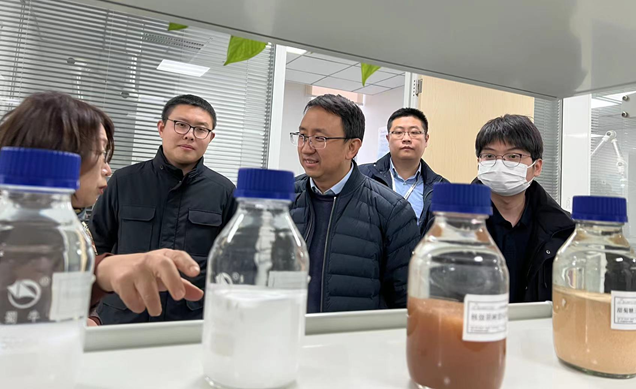 陕西监管局辅导一行光临高陵Z6尊龙产业园调研领导